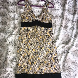 Diane Von Furstenberg 100% silk sleeveless dress